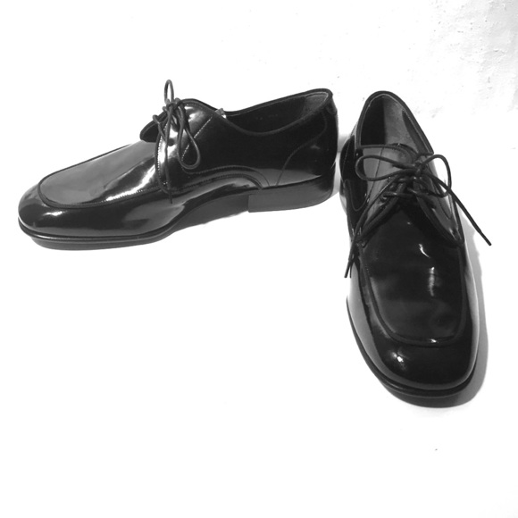 “New” Bally’s Black Patent Leather Laceups Sz-7.5